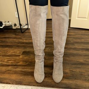 Steve Madden Tan Suede Boots